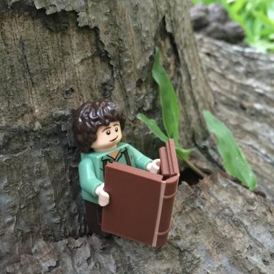 Cele mai simpatice accesorii pentru scoala de la LEGO