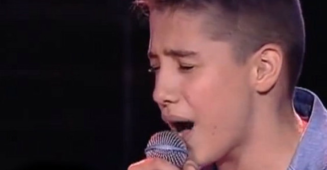 Video: Romanul de 13 ani care a reusit sa faca juriul sa planga! 