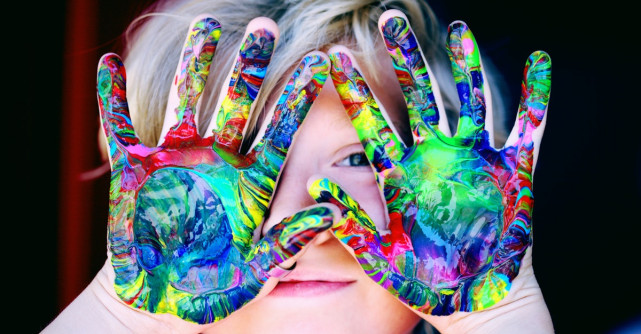 Salvați Copiii duce aparatură medicală necesară supraviețuirii prematurilor la Zalău