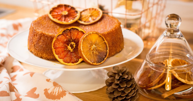 Prajitura cu ulei de masline si portocale, o reteta rapida pentru vizite neasteptate