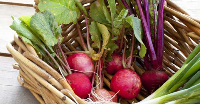 Calendarul alimentelor: Ce fructe si legume consumam primavara?