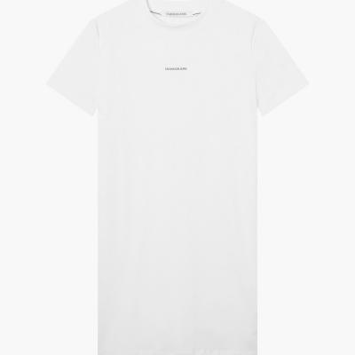 Reinventează-te stilistic alături de CALVIN KLEIN