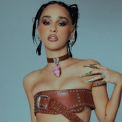 Holy Molly transformă o provocare TikTok într-un super hit - 12345678