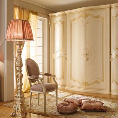 18 scaune in stilul clasic