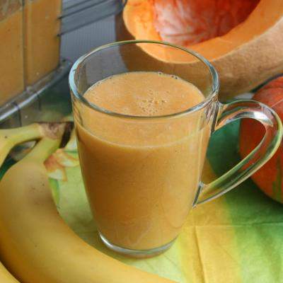 3 smoothie-uri cu arome de toamna