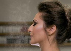 Secretul unui machiaj rezistent: spray-ul de fixare!