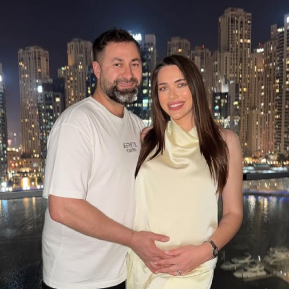 Momente de panică pentru Iustina Loghin în Emirate: Uite-le în aer! Le vezi? Oh my God! Mi-e foarte frică...