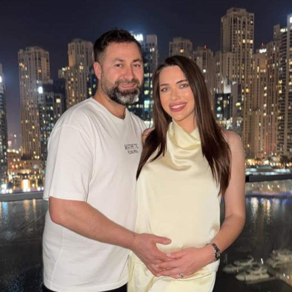 Momente de panică pentru Iustina Loghin în Emirate: Uite-le în aer! Le vezi? Oh my God! Mi-e foarte frică...