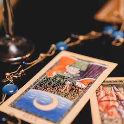 Tarot online: Îți va aduce Mercur retrograd o iubire din trecut?