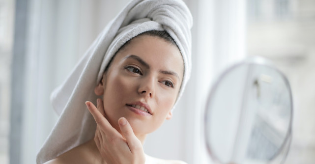 3 produse de îngrijire eficiente pentru un ten luminos, chiar și în timpul iernii