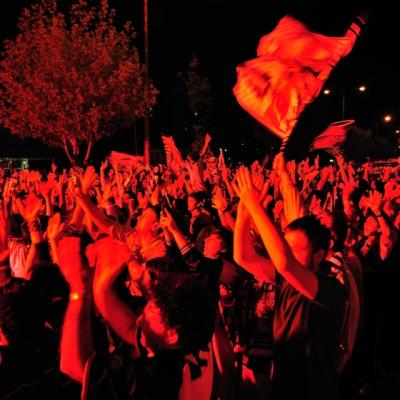  Video: Linkin Park lanseaza Burn it Down