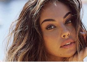 Robbie Williams în genunchi pentru Mădălina Ghenea! Gestul emoționant care a captivat