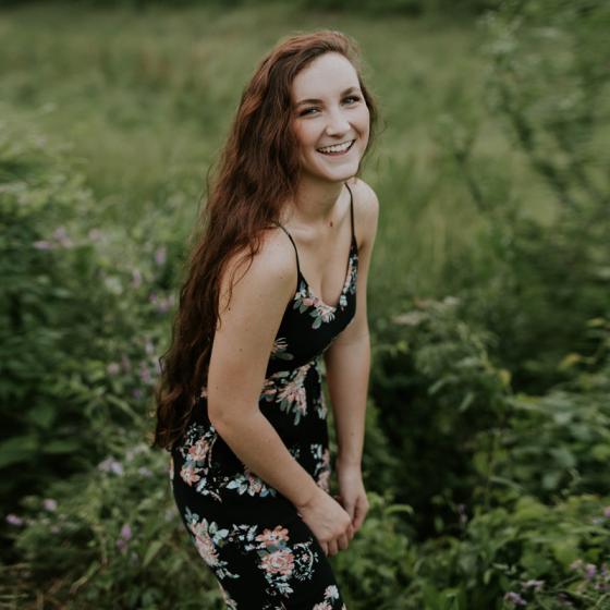 Rochițe conice cu lungime midi: modul de a fi feminină atât de simplu