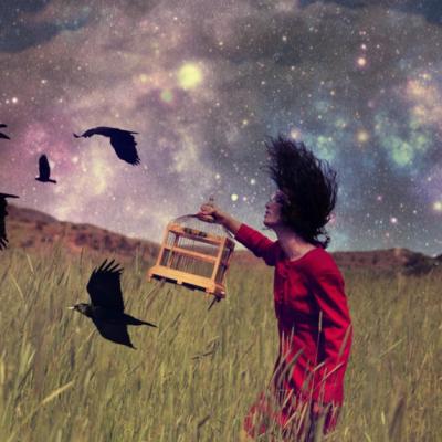 11 Trăsături speciale pe care le au persoanele care iubesc singuratatea