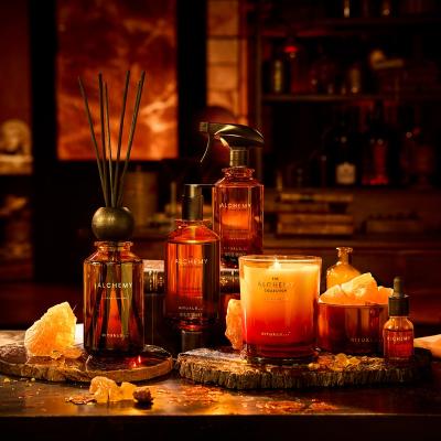 Descoperă The Alchemy Collection, inspirată de vechea practică a alchimiei