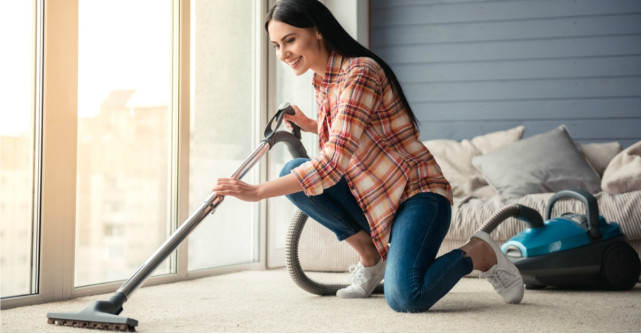 Cum să îți ușurezi treburile casnice și să câștigi mai mult timp pentru tine. 4 soluții practice