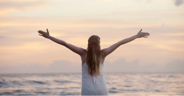 Vacanța pe cont propriu: destinații sigure în care e mai ieftin să călătorești singur