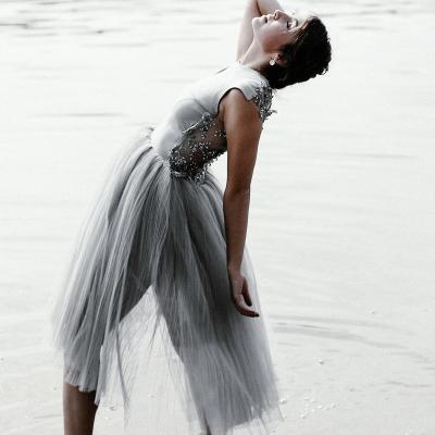 Rochia cu tulle în stil tutu se poate purta și ziua și seara