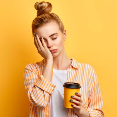 Stres, anxietate sau deficit de B12? Simptomele capcană care imită stresul, dar pot avea altă cauză