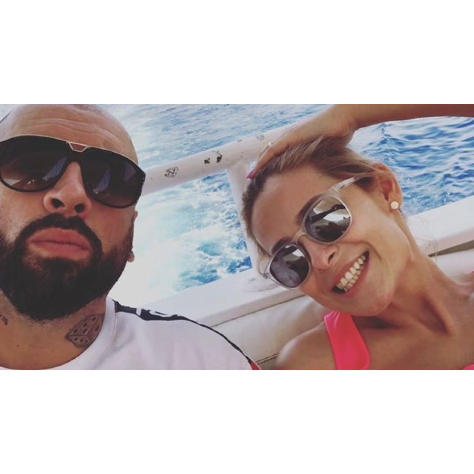 CRBL, dorul de casă l-a adus... ACASĂ. Unde locuiește artistul cu chirie, după ce și-a vândut toate proprietățile?