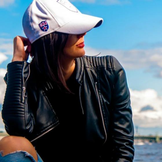 Hrană pentru păr sănătos și frumos pe timp de vară: 5 vitamine de care ai nevoie de acum!