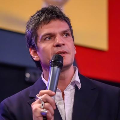 Ce relație speciala există între Amuly și Tudor Chirilă?