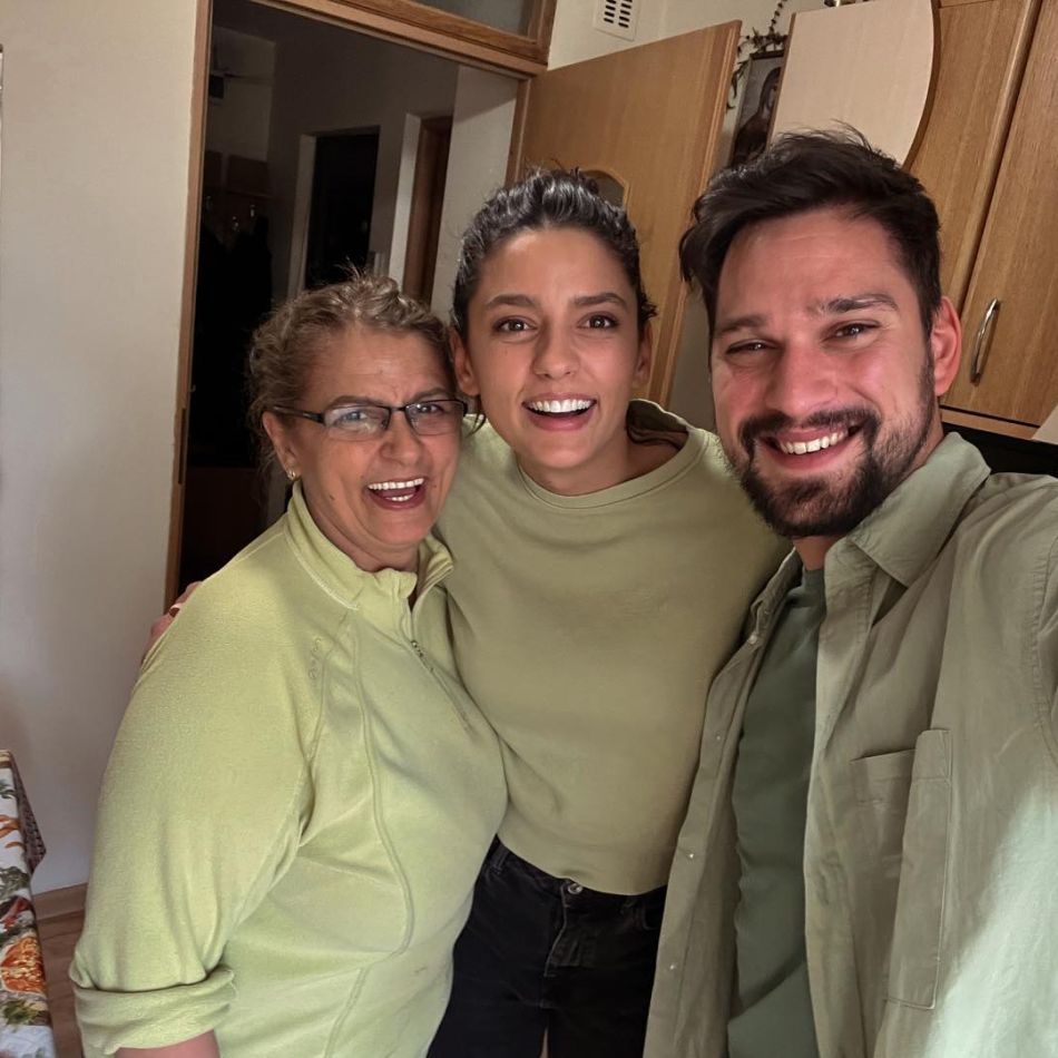 Vlad Gherman a cerut-o în căsătorie pe iubita sa! Reacția Oanei Moșneagu: O stagiune promisă pe viață...