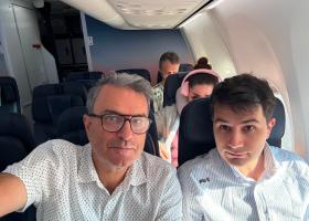 Lucian Mîndruță, emoții uriașe la absolvirea fiului său. Tânărul a devenit medic și calcă pe urmele mamei