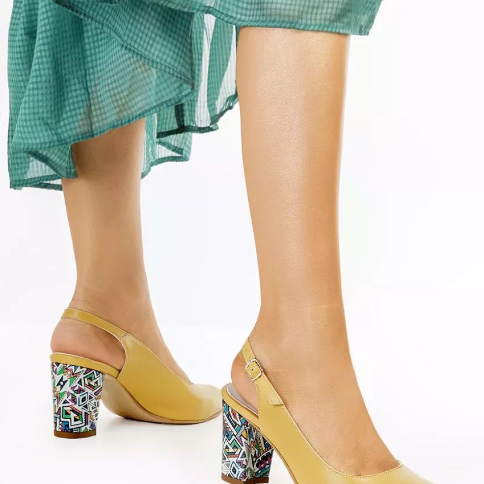 Eleganță și senzualitate: 20 de perechi de pantofi cu toc pentru această toamnă