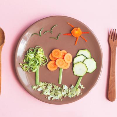 10 Modalități prin care îmi conving copilul să mănânce