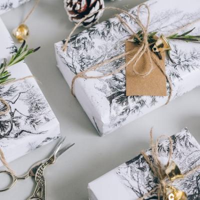 20 de seturi cadou pentru femei - De Crăciun dăruiește momente festive de răsfăț