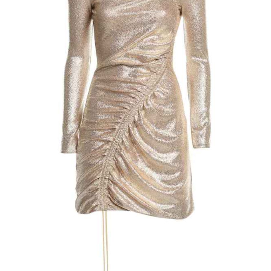 Culorile care nu trebuie să-ți lipsească din garderobă în 2024