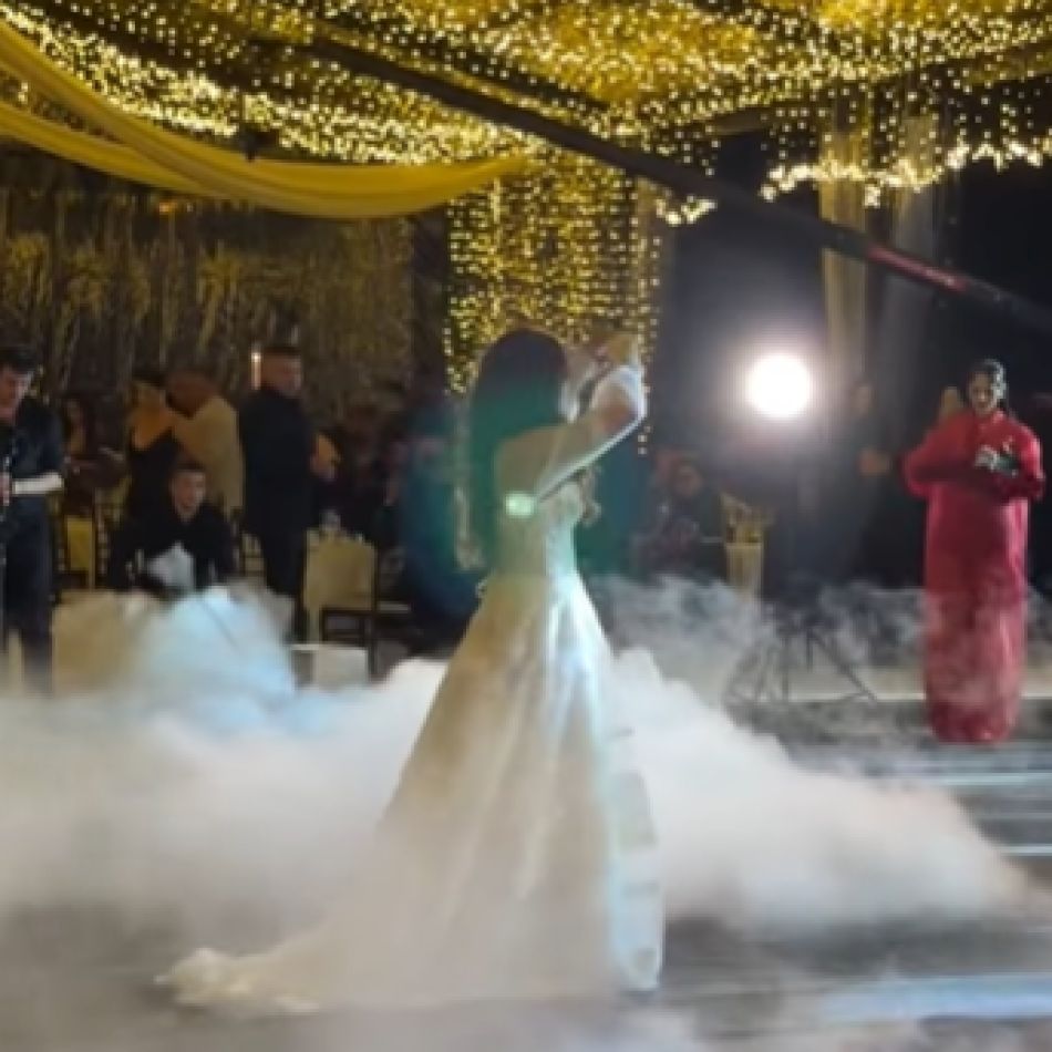 Carmen Chindriș s-a căsătorit în mare secret! Artista a ales satul natal pentru cununia religioasă