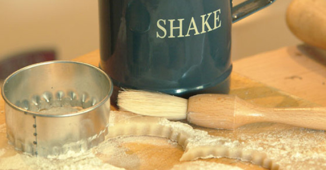 Practic: 7 metode de a folosi amidonul in locuinta