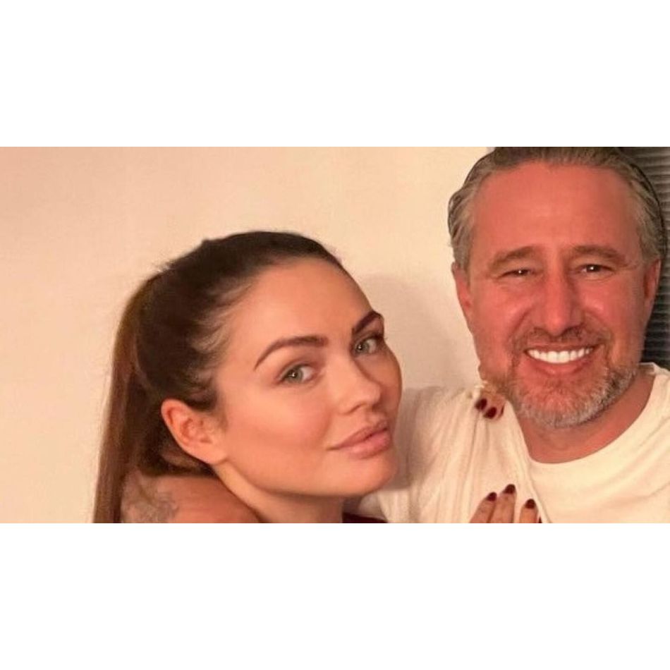 Zi specială pentru Reghecampf! Cu ochiul umflat, el împreună cu Corina Caciuc l-au botezat pe micuțul Liam