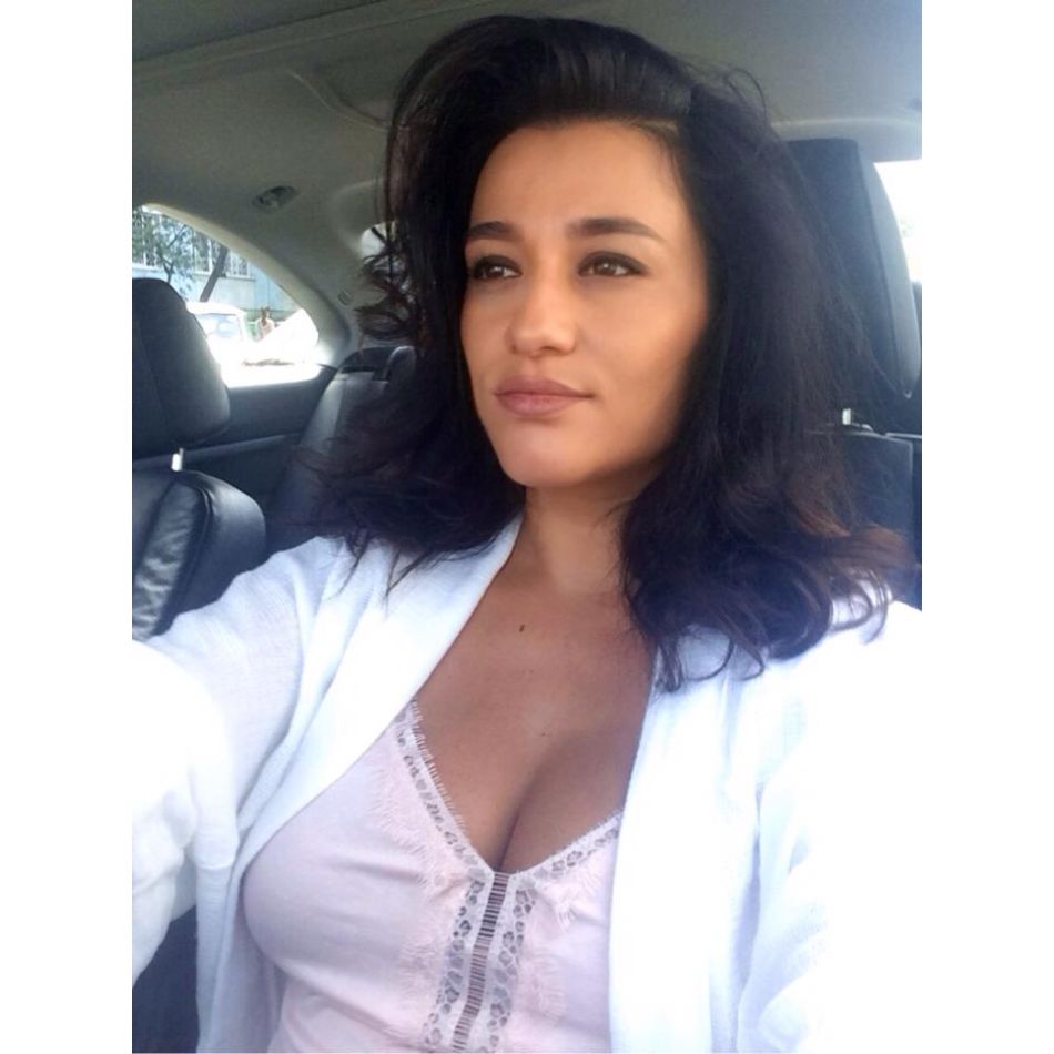 Claudia Pătrășcanu și-a dus copiii într-un parc de distracții din Europa. Fericirea celor mici este neprețuită pentru artistă