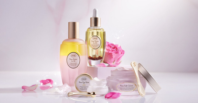 Redă privirii tale strălucirea! NOU! Balsam de ochi cu trandafir + Aplicator sferic