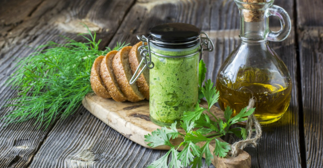 Patrunjelul in sanatate: Costa un leu si este bun la toate