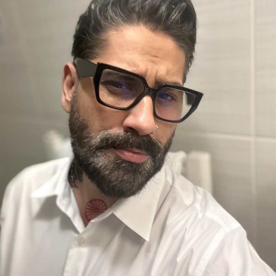 Kiss FM iese la atac! Războiul cu Connect-R escaladează: E urât să minți cu Biblia în mână!