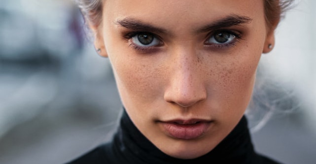 Starea de sănătate se citește pe chip! 5 semne care indică posibile afecțiuni