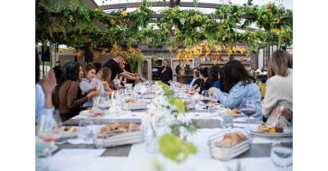 Calvin Klein: stil, tendințe și experiențe exclusive – toate reunite într-un cadru impresionant             