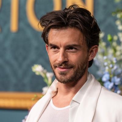 Jonathan Bailey, desemnat Cel mai sexy bărbat în viață de revista People