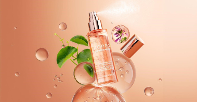 FOREO lansează SUPERCHARGED™ Barrier Restoring Essence Mist – secretul pentru o piele tânără și luminoasă