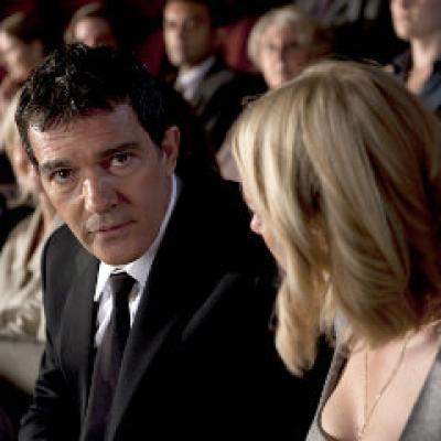 Vei intalni strainul din visele tale!