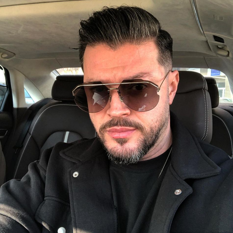 Victor Slav și-a luat fiica și au plecat în Bulgaria.Fostul prezentator tv s-a împăcat cu fosta iubită, Selina, care l-a înșelat