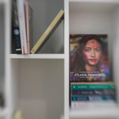 Cum își păstrează românii mintea sănătoasă: cărți, în locul filmelor și serialelor