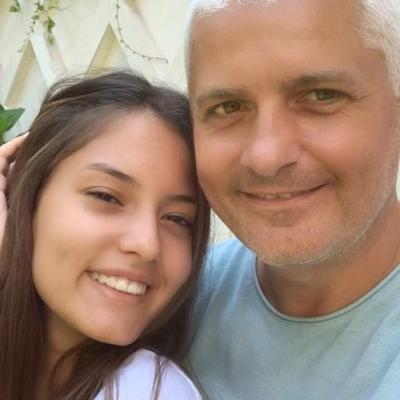 Uite ce frumoasă este fiica lui Virgil Ianțu! Jasmina a împlinit 17 ani, iar tatăl său i-a făcut o urare specială