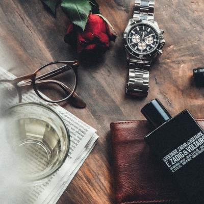 Cele 3 lucruri esențiale pe care trebuie să le cunoașteți înainte de a cumpăra un parfum pentru bărbați