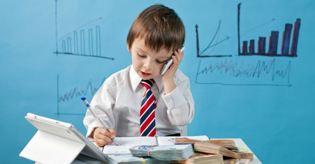 Curs de content marketing: Cum vinzi acul din carul cu fân 