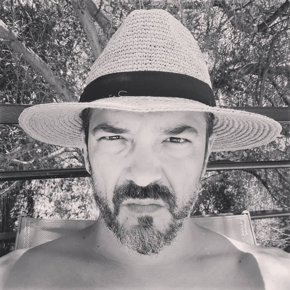Adi Despot se confruntă încă din tinerețe cu o boală cu mai multe fețe: Este ca un vierme de care nu scapi niciodată
